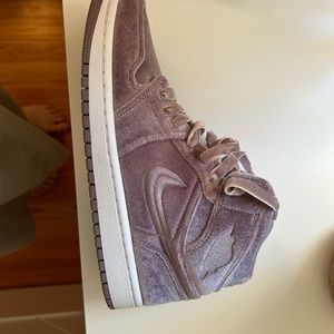 Nike Women’s High Top Jordan Velvet
